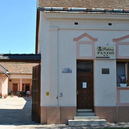 Rakoczi Panzio Hotel Debrecen Buitenkant foto