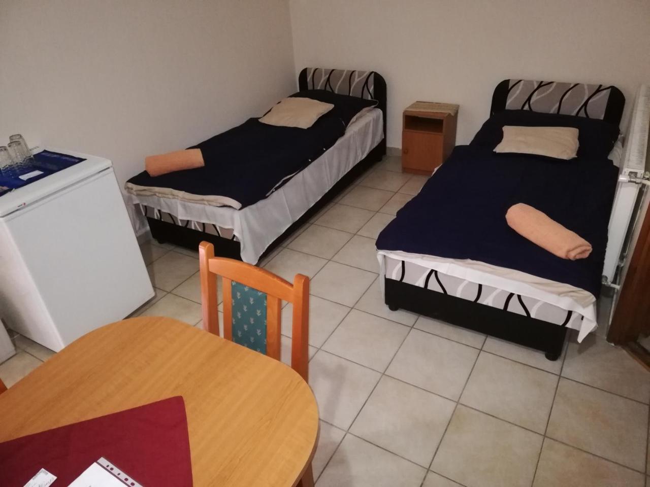 Rakoczi Panzio Hotel Debrecen Buitenkant foto